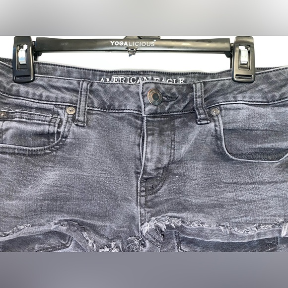 American Eagle super stretch jean shorts - Picture 2 of 4